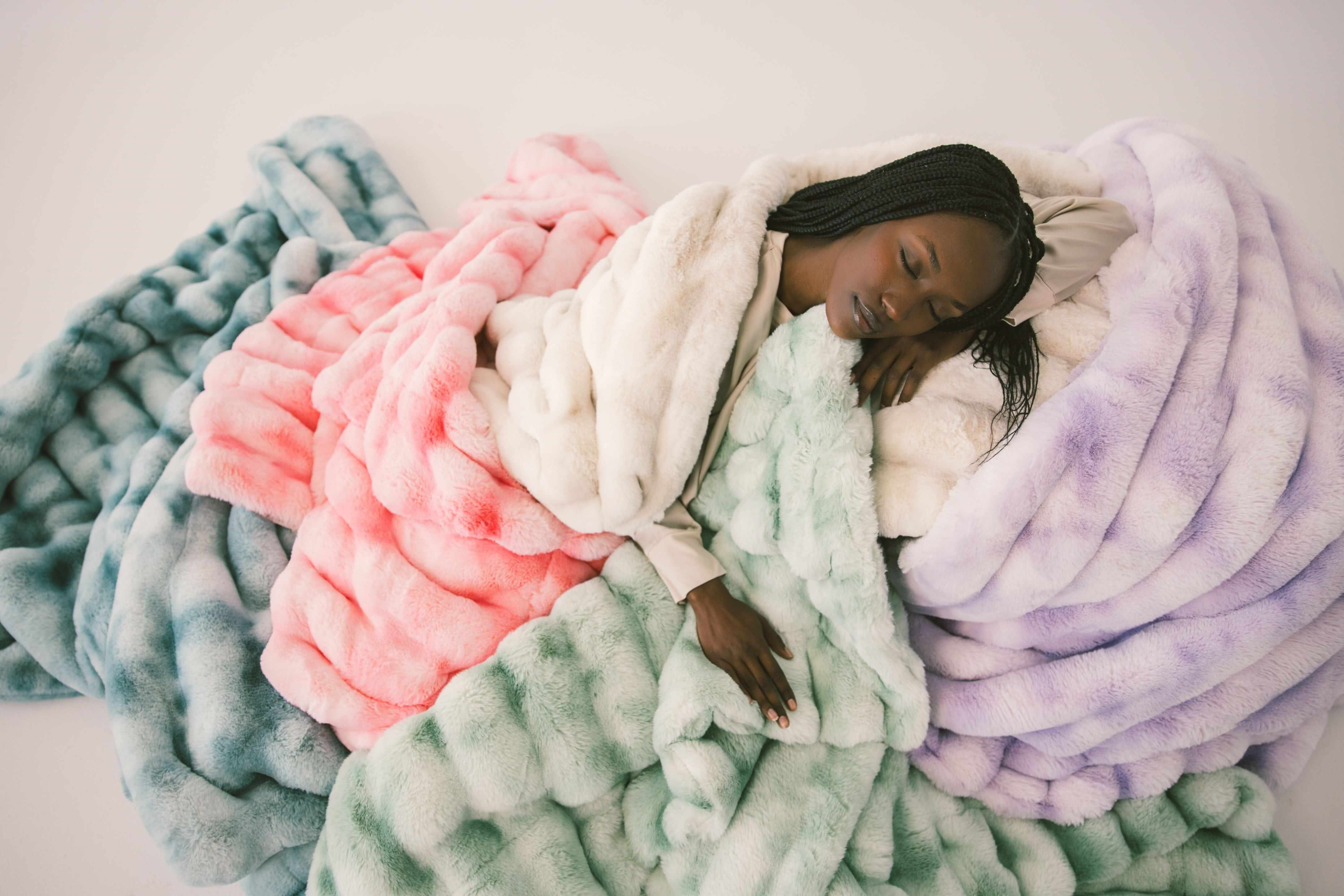 Extreme Ultra Cloud Smoke Blue Blanket - Image 5