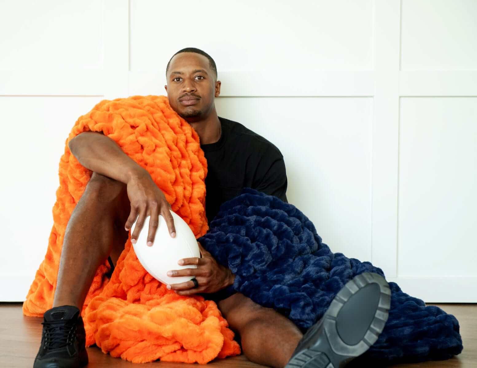 Hugs Navy Blanket - Image 4