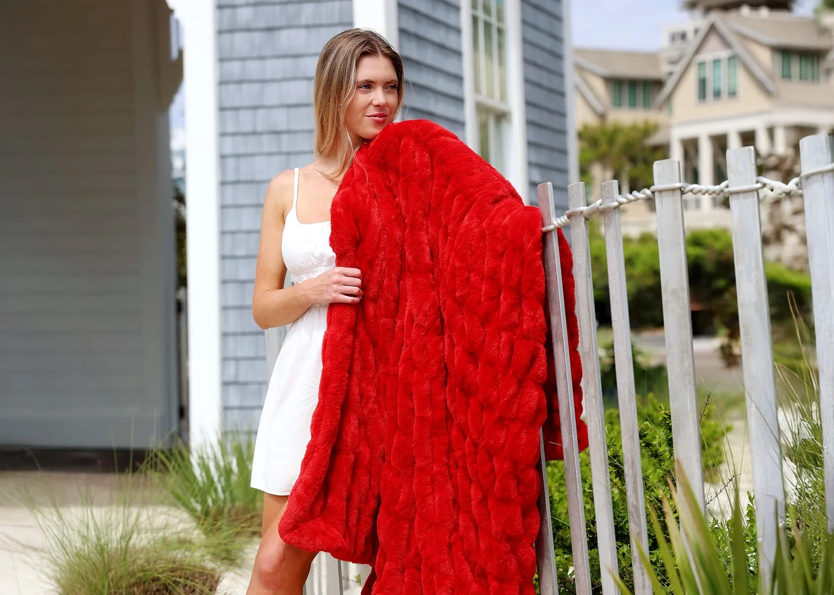 Hugs Red Blanket - Image 5