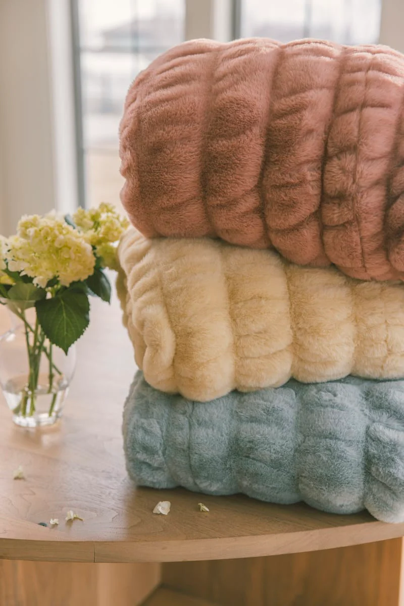 Hugs Honey Butter Blanket - Image 5